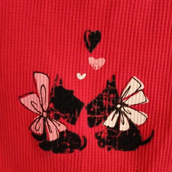 Hue Women's Red Long Sleeve Waffle Knit Scottie Dag Print Top - Picture 2 of 6